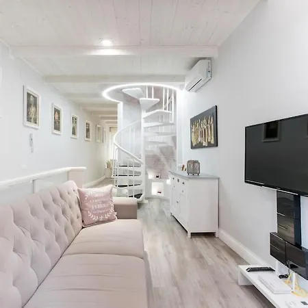 Apartment Soliana Apartments-luce